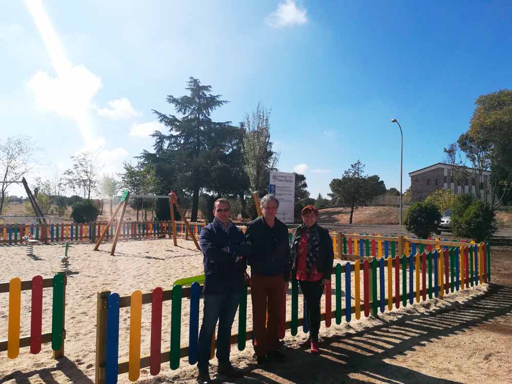 Nuevo parque infantil en Zona Valmores