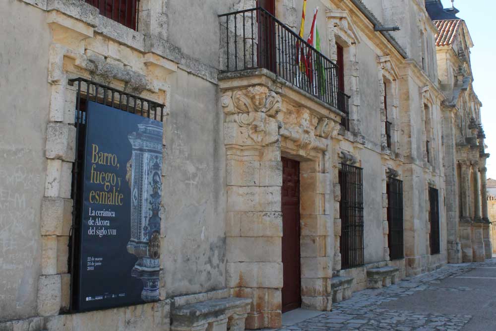 Inaugurada la Exposición “Barro, Fuego y Esmalte. La cerámica de Alcora en el S.XVIII