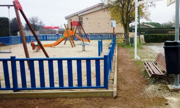 Reparación perímetro área infantil Urb. Monteacevedo