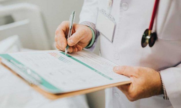 Nota informativa: Consultorio médico, ausencia del pediatra