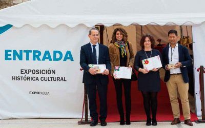 La Plaza del Secreto de Nuevo Baztán acoge hasta este domingo la Exposición Histórica Cultural “ExpoBilia”
