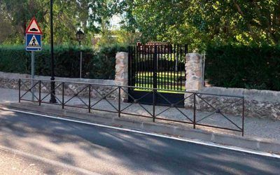 Cierre temporal de la puerta Parque Municipal