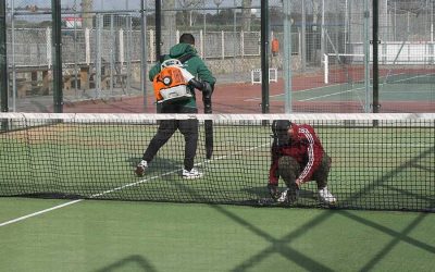 El Polideportivo Municipal revisa y mantiene sus instalaciones de Pádel