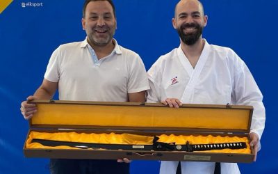 KARATE: Homenaje por los 17 años de profesor en Nuevo Baztán