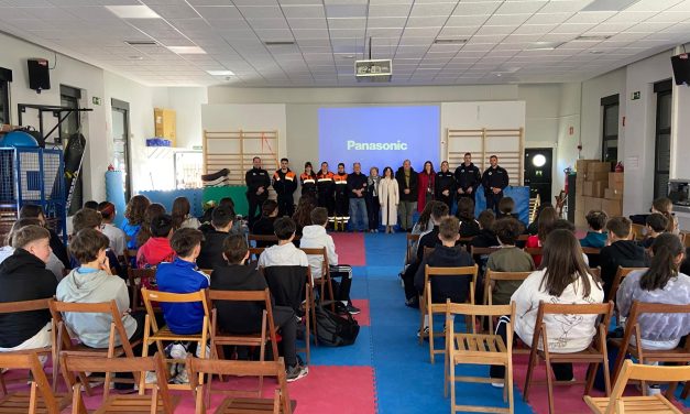 Policía Local y Protección Civil se acercan al CEIPSO Juan de Goyeneche