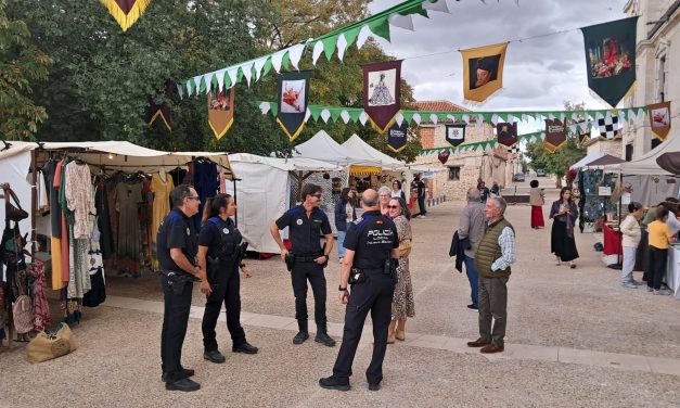 Nuevo Baztán refuerza la uniformidad de su Policía Local