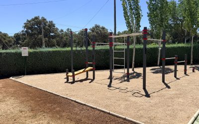 Nuevo Baztán amplía los espacios de ocio saludable para la juventud con un nuevo circuito de calistenia en la Casa de la Juventud